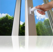 Ventile su vivienda antes de una visita, dando un soplo de aire fresco a su hogar.